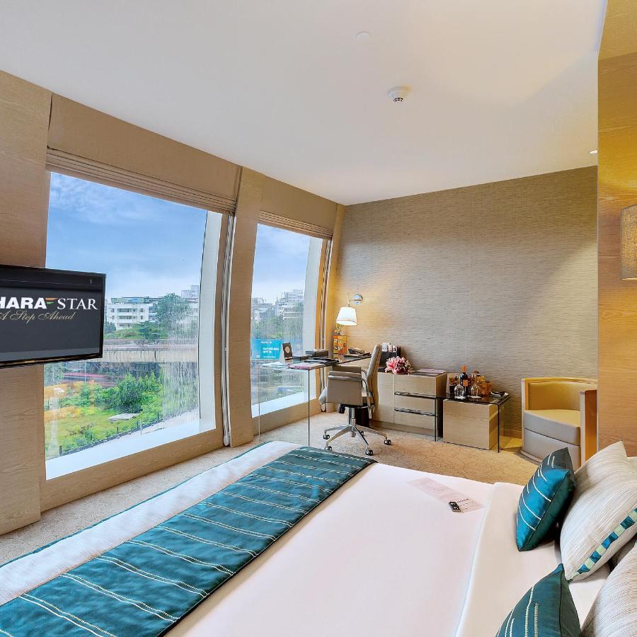 Hotel Sahara Star Mumbai Kültér fotó Deluxe Room