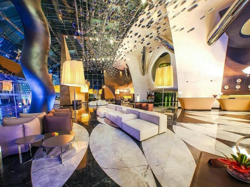 Hotel Sahara Star Mumbai Kültér fotó Lobby